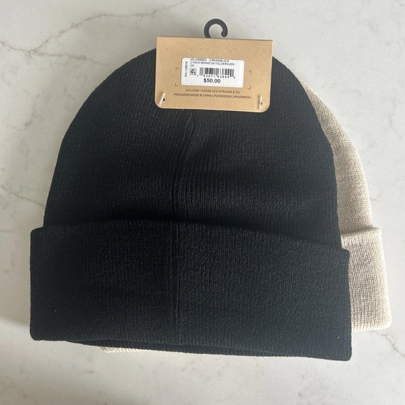 Levi’s 2 Pack Beanie Set, Cream & Black - Picture 3 of 5